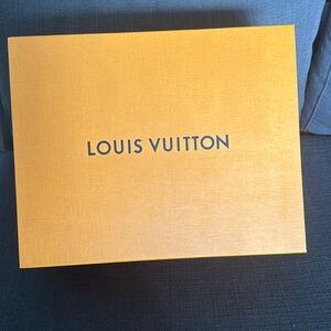 Large LV box for gift wrapping